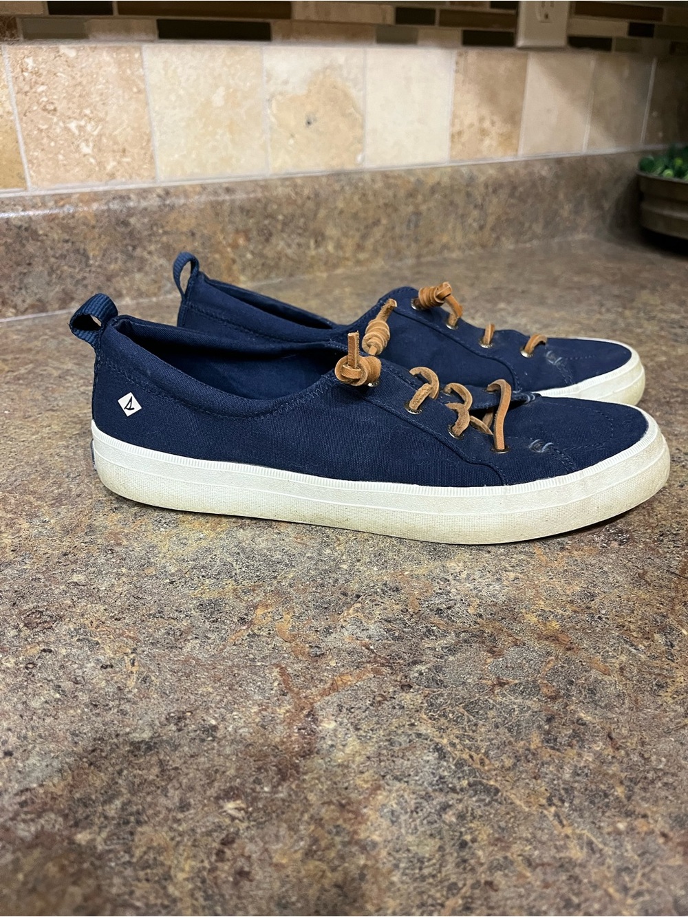 Sperry Women's Navy Canvas Lace Up Boat Sneakers Tan Leather Laces Size 8